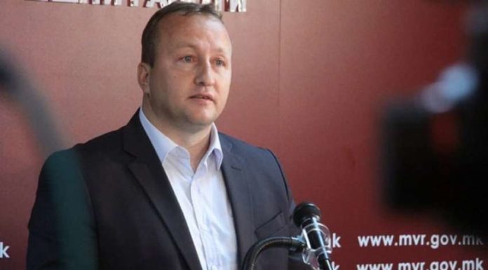 Nepotizmi/ Agim Nuhiu gati të dorëhiqet, nuk mund ta përballoj skandalin?!