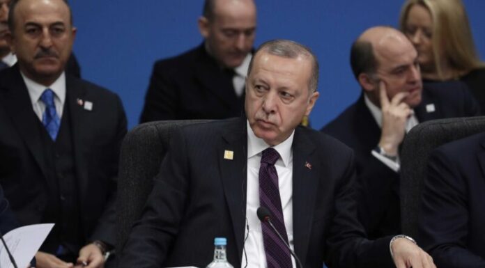 Pse lufta Ukrainë-Rusi është një mundësi e mirë për Erdoganin!