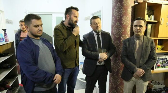 Bilall Kasami i ftuar për iftar në “Kopshtin e Xhenetit”