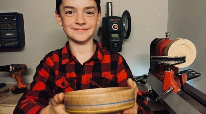 Vogëlushi 12-vjeçar mbledh më shumë se 200 mijë paund për ukrainasit e prekur nga lufta