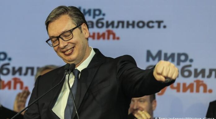 Brukselin apo Moskën? Vendos, zoti Vuçiç