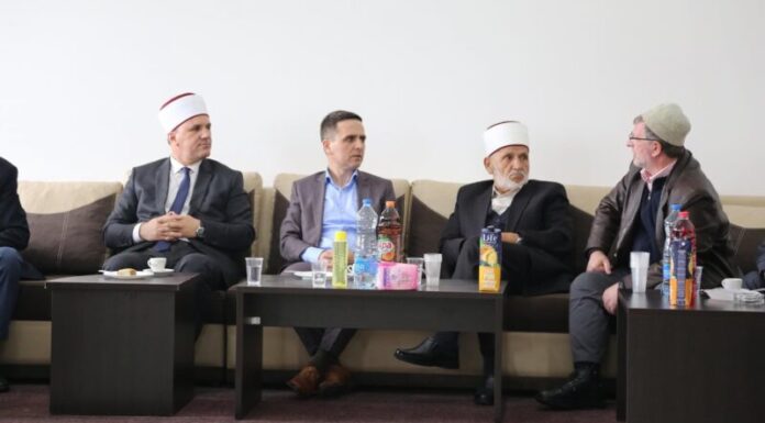 Bilall Kasami e feston bajramin me hoxhallarët e Tetovës