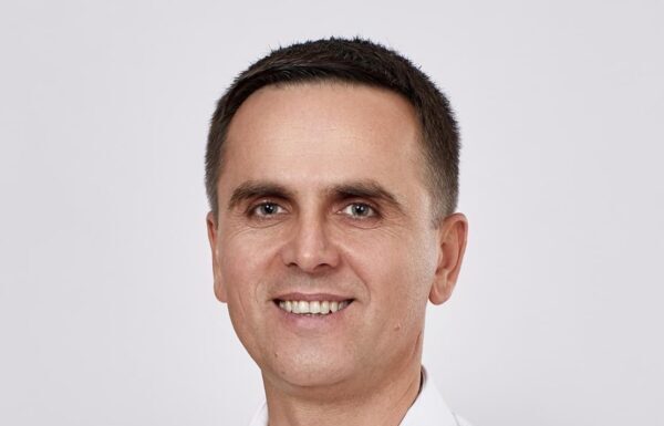 Po mos reagonte Kasami, qeveria do t’ia falte objektin kadastrës!