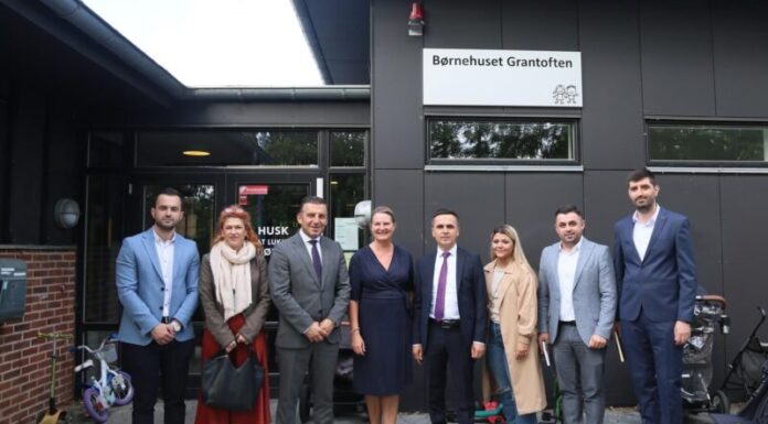Kasami takohet me zyrtarët institucional në Ballerup të Danimarkës